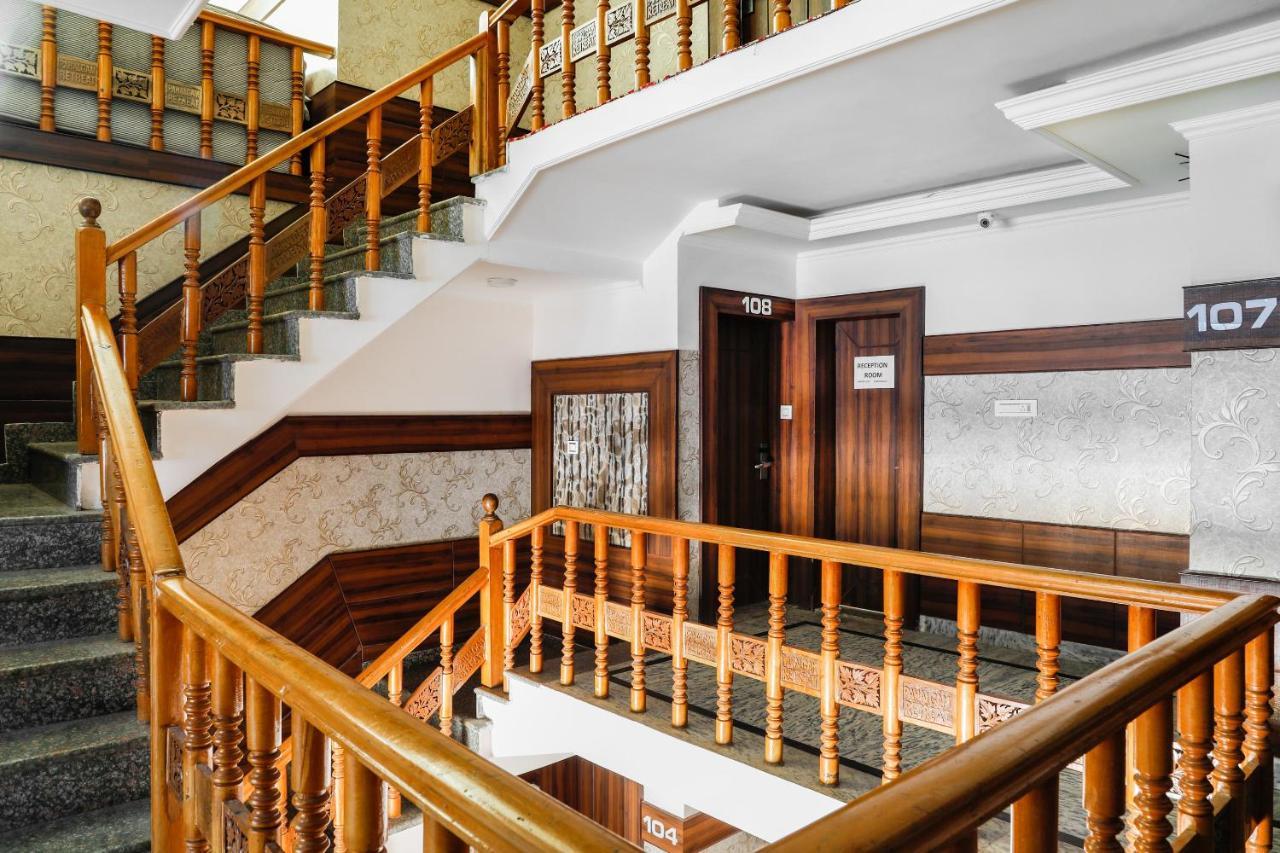 Pahalgam Retreat Hotel Bagian luar foto